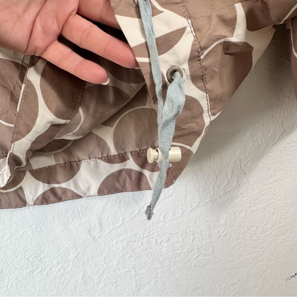 Boden Polka Dot Pullover Light Weight Windbreaker - Picture 9 of 13